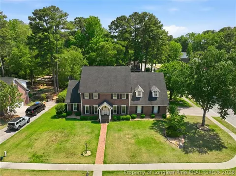 3525 Prestwick Dr, Fayetteville, NC 28303