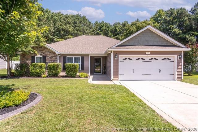 149 Bayleaf Dr, Raeford, NC 28376