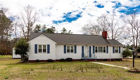717 W Cutlar St, Saint Pauls, NC 28384