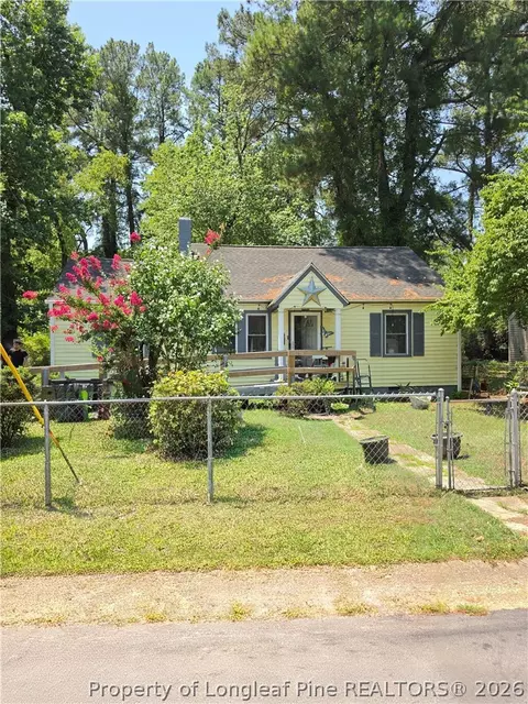 313 Oakland Dr, Fayetteville, NC 28301