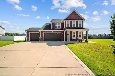 1442 Creekwood Rd, Hope Mills, NC 28348