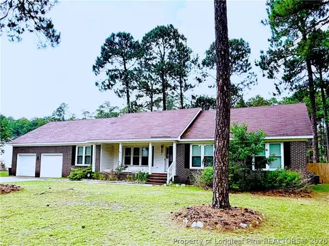 1530 Redbud Dr, Fayetteville, NC 28311