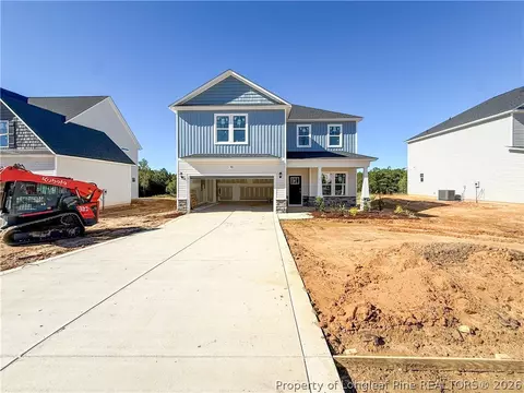 492 Brickendon Ln, Raeford, NC 28376