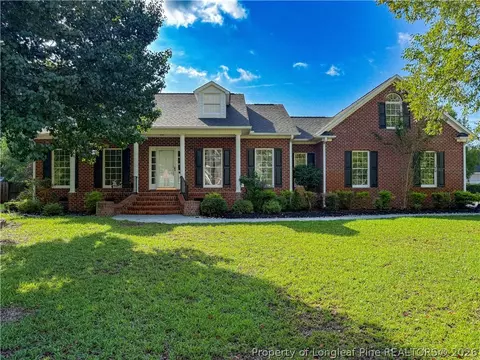 1513 Four Wood Dr, Fayetteville, NC 28312