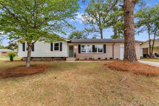 5201 Brookfield Rd, Fayetteville, NC 28303
