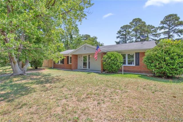 913 Montclair Rd, Fayetteville, NC 28314