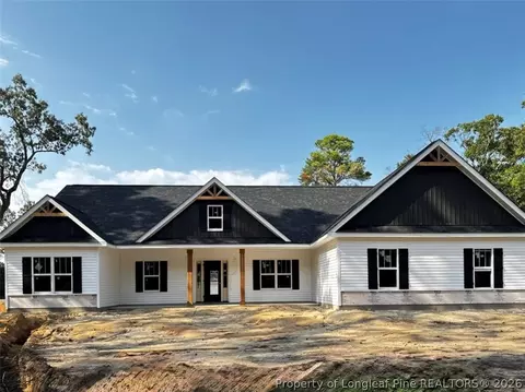 3723 Huckleberry Rd, Fayetteville, NC 28312