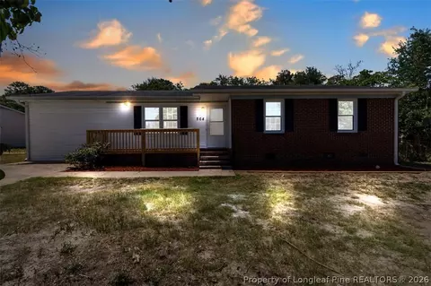 864 Durwood Dr, Fayetteville, NC 28311