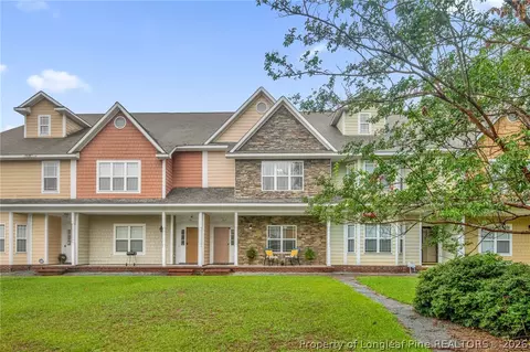 913 Cora Lee Dr, Fayetteville, NC 28303