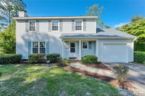 512 Shoreline Dr, Fayetteville, NC 28311