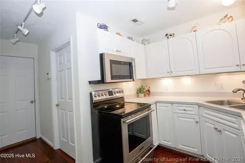 Kitchen - 320 Hiscott Ln, Pinehurst, NC 28374 photo 4 of 4