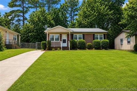 1046 Rulnick St, Fayetteville, NC 28304