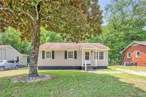 713 Commerce St, Fayetteville, NC 28305