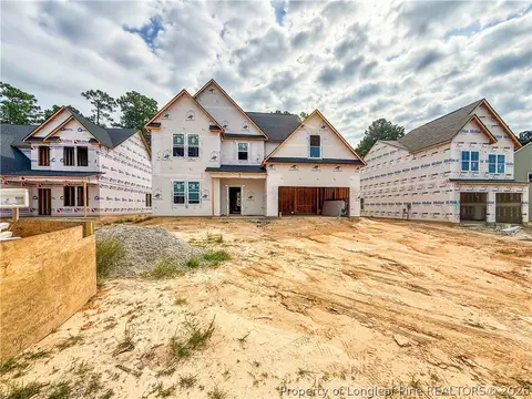 726 Union St, Raeford, NC 28376