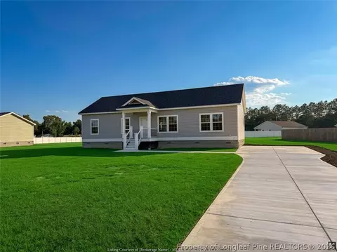 235 Gencove Dr, Lumberton, NC 28358