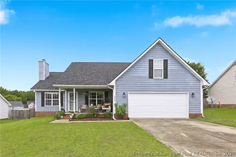 220 Walden Green Dr, Raeford, NC 28376