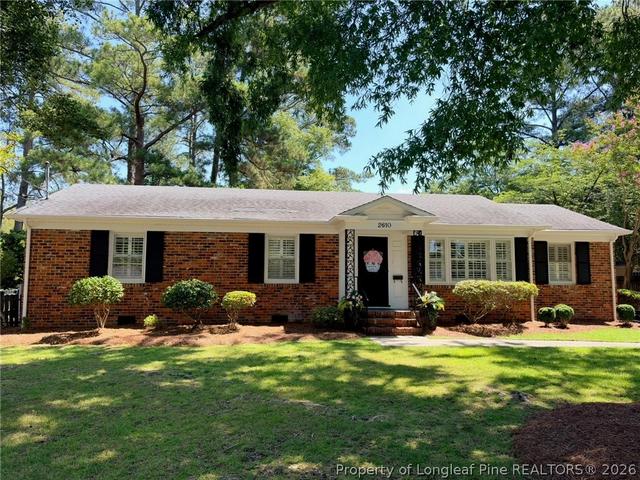 2610 Mirror Lake Dr, Fayetteville, NC 28303