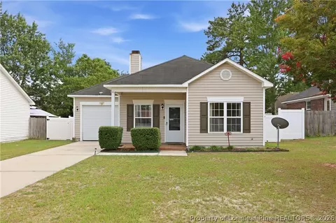 3827 Goforth Dr, Hope Mills, NC 28348