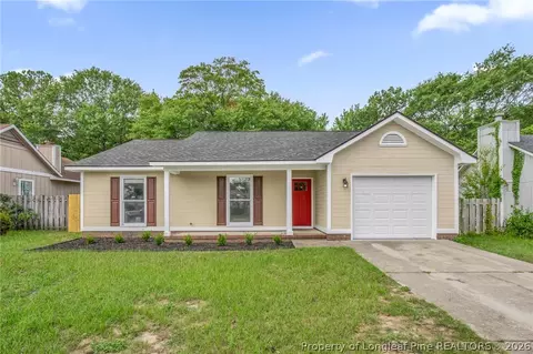 1661 Veanna Dr, Fayetteville, NC 28301
