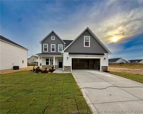 4461 Bunkers Bay Ln, Parkton, NC 28371