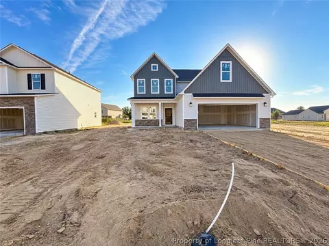 4461 Bunkers Bay Ln, Parkton, NC 28371