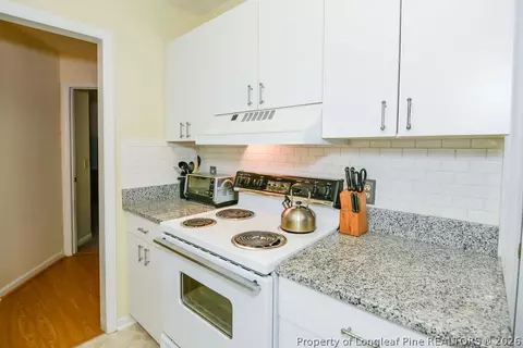 Kitchen - 2545 SW Longleaf Dr SW, Pinehurst, NC 28374 photo 3 of 3