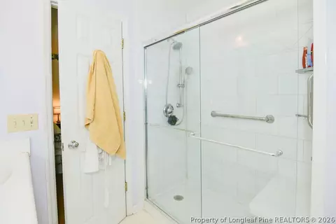 Bath - 2545 SW Longleaf Dr SW, Pinehurst, NC 28374 photo 3 of 4