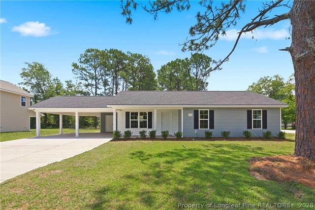 400 Rutherford St, Spring Lake, NC 28390
