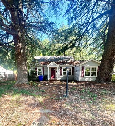 961 Mckimmon Rd, Fayetteville, NC 28303