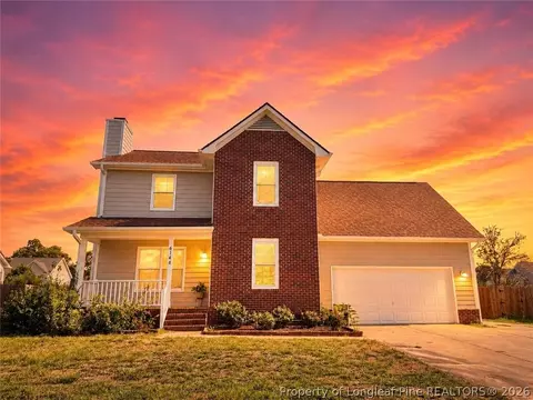 6418 Streeter Dr, Hope Mills, NC 28348