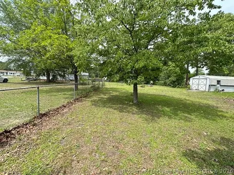 5722 Camden Rd, Fayetteville, NC 28306