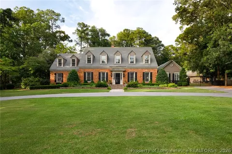 2922 Skye Dr, Fayetteville, NC 28303