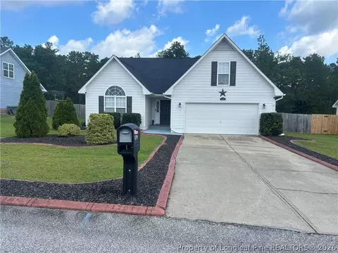 179 Fallingleaf Dr, Raeford, NC 28376