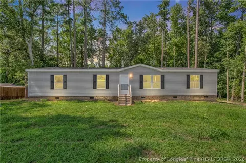 2863 Rockfish Rd, Raeford, NC 28376