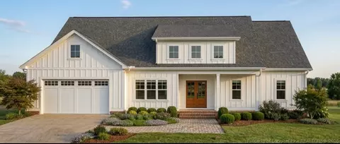 48 Gardenmist Dr, Lumberton, NC 28360