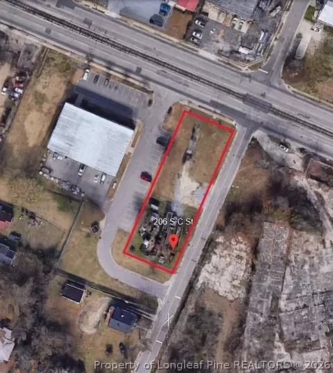 206 S C St, Fayetteville, NC 28301