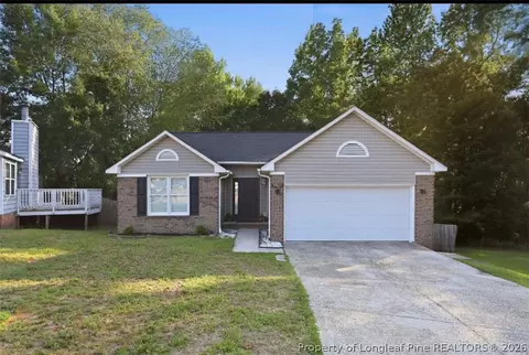 5923 Lively Ct, Fayetteville, NC 28306
