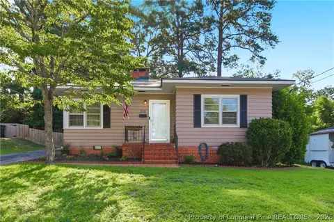 316 Fairwood Ct, Fayetteville, NC 28305
