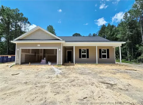 117 Morgan Dr, Spring Lake, NC 28390