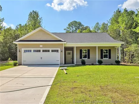 117 Morgan Dr, Spring Lake, NC 28390