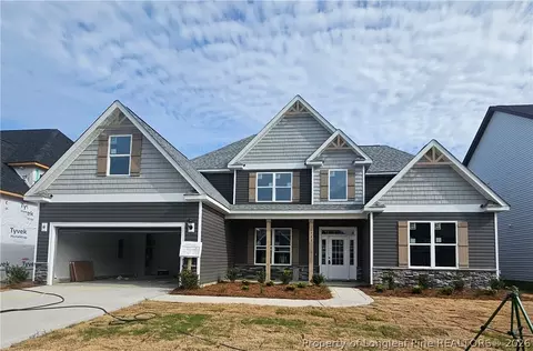 1224 Lakin Dr, Fayetteville, NC 28312