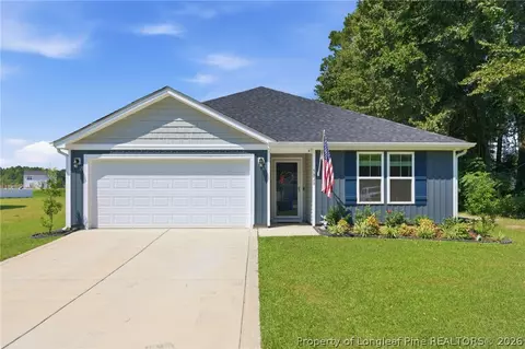 5828 Panther Dr, Hope Mills, NC 28348