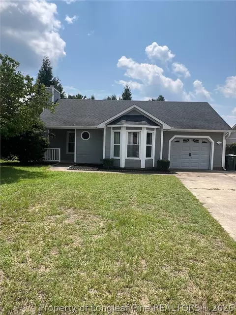 2210 Twinflower Ct, Fayetteville, NC 28304