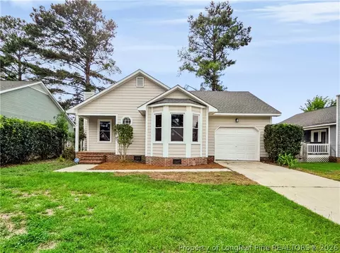 1582 Hazelcrest Dr, Fayetteville, NC 28304