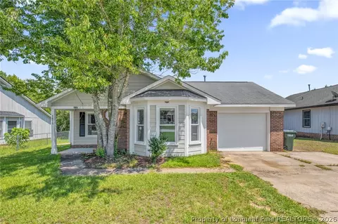 1615 Winnabow Dr, Fayetteville, NC 28304