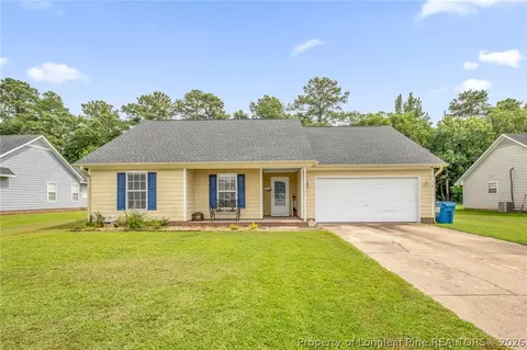 112 Hosta Dr, Raeford, NC 28376
