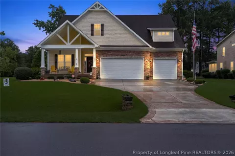45 Orchard Falls Dr, Spring Lake, NC 28390