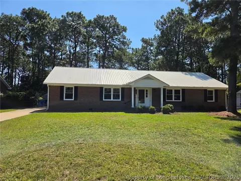 2331 Colgate Dr, Fayetteville, NC 28304