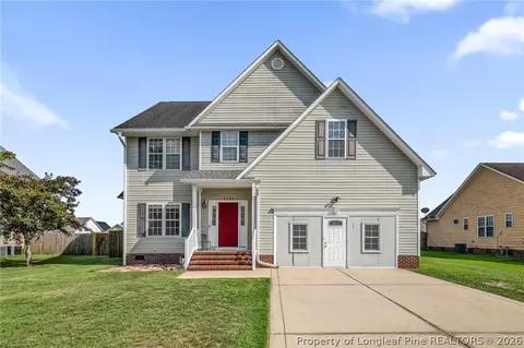 5929 Lillytrotter Dr, Hope Mills, NC 28348