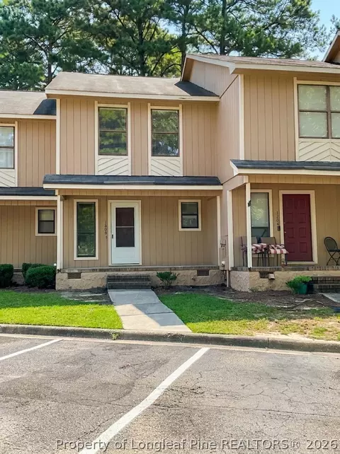 1208 N Forest Dr N, Fayetteville, NC 28303